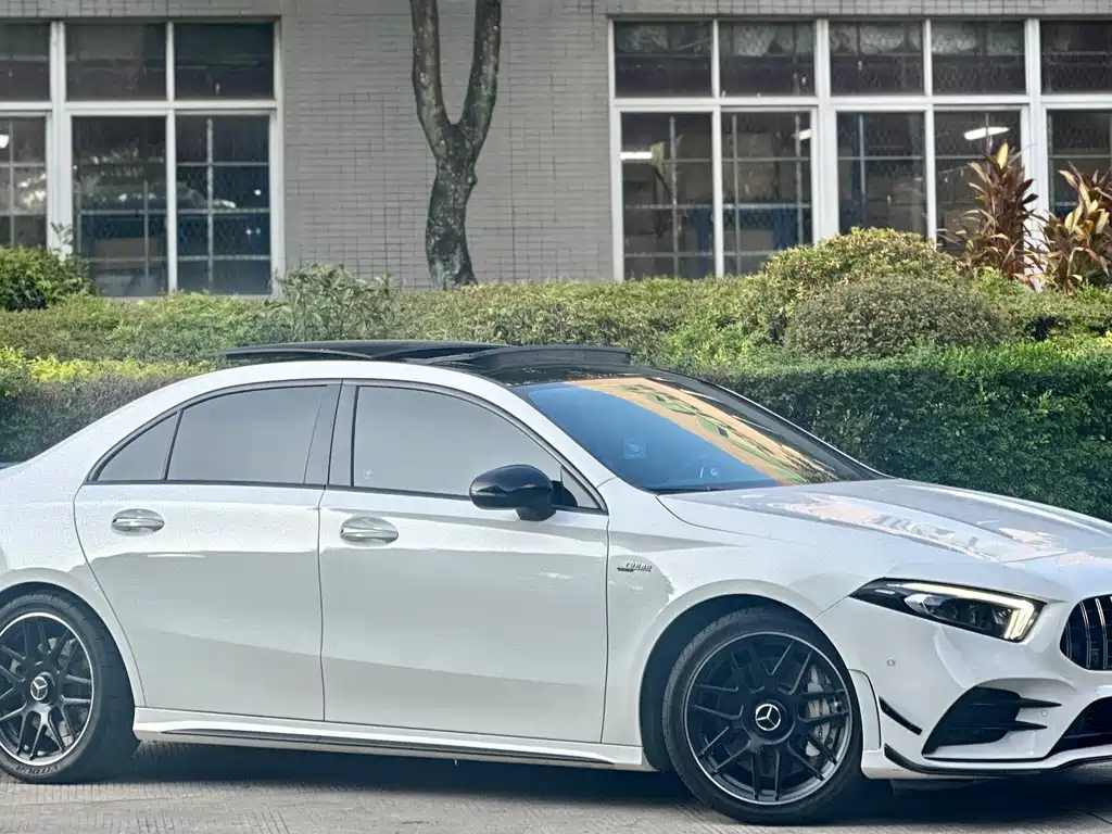 MERCEDES-BENZ A CLASS AMG
