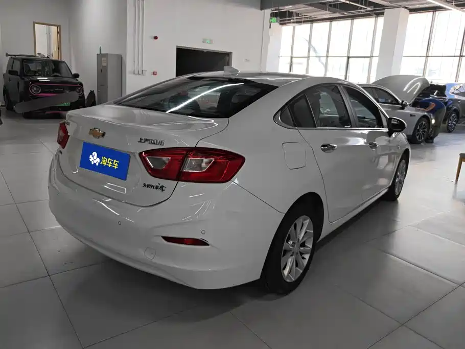Chevrolet Cruze — миниатюра 3