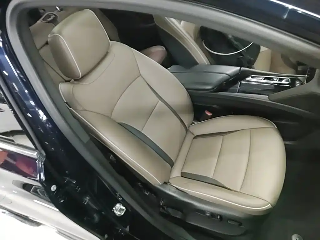 Buick Enclave — миниатюра 25
