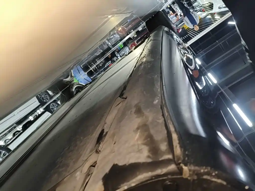 Tesla Model 3 — миниатюра 21