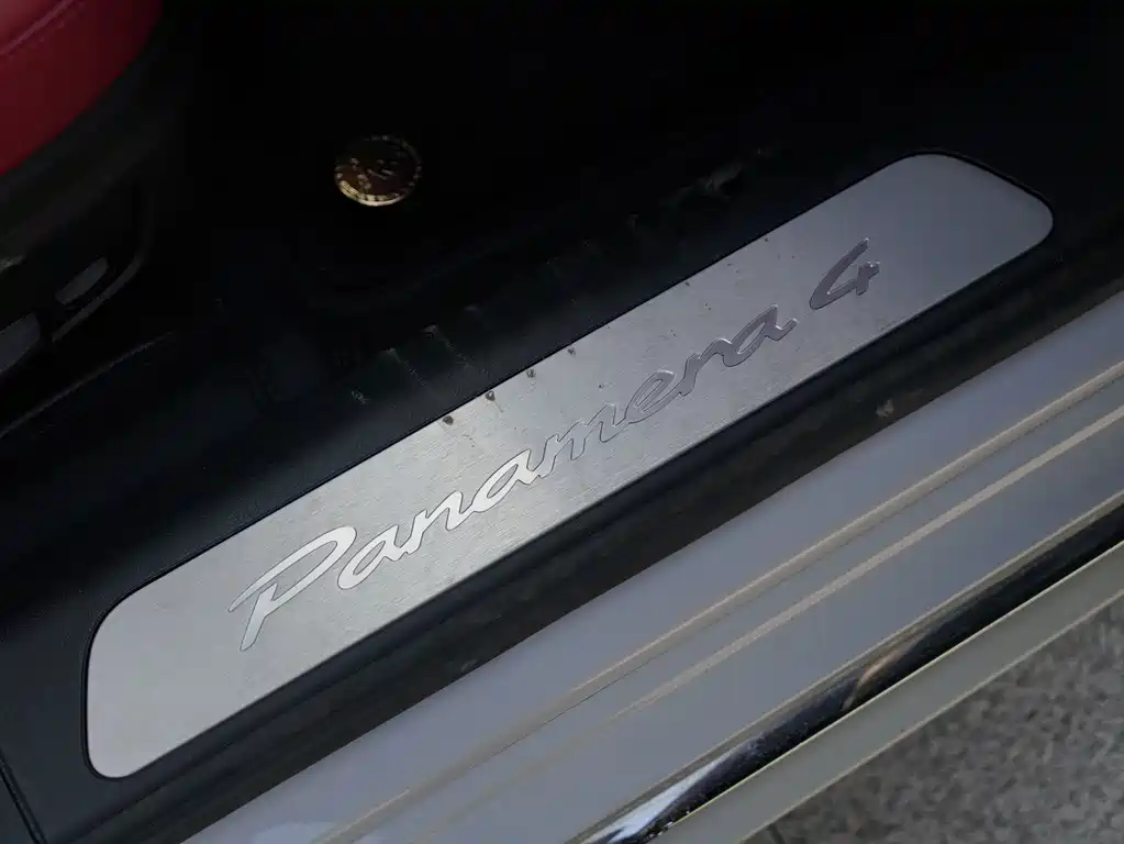 Porsche Panamera Hybrid — миниатюра 6
