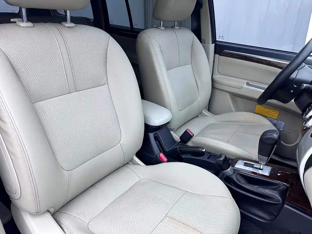 Mitsubishi Pajero Sport — миниатюра 11