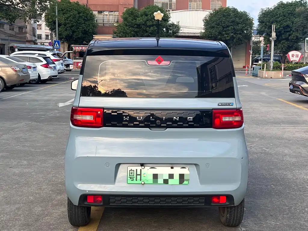Wuling MINIEV — миниатюра 12