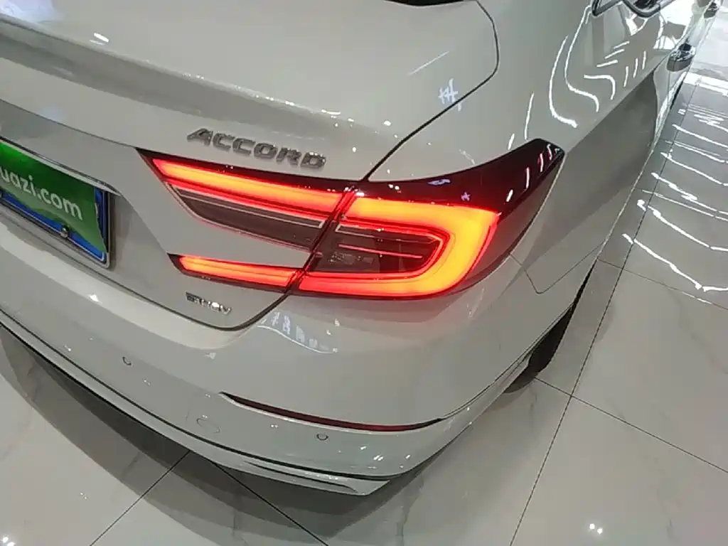 Honda Accord — миниатюра 8