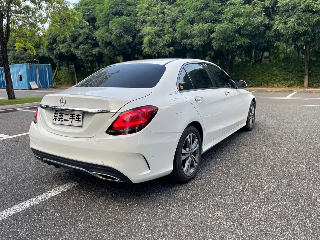 Mercedes-Benz C-Class — миниатюра 16