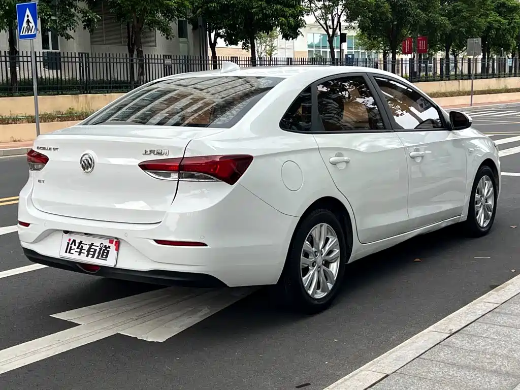 Buick Excelle — миниатюра 2