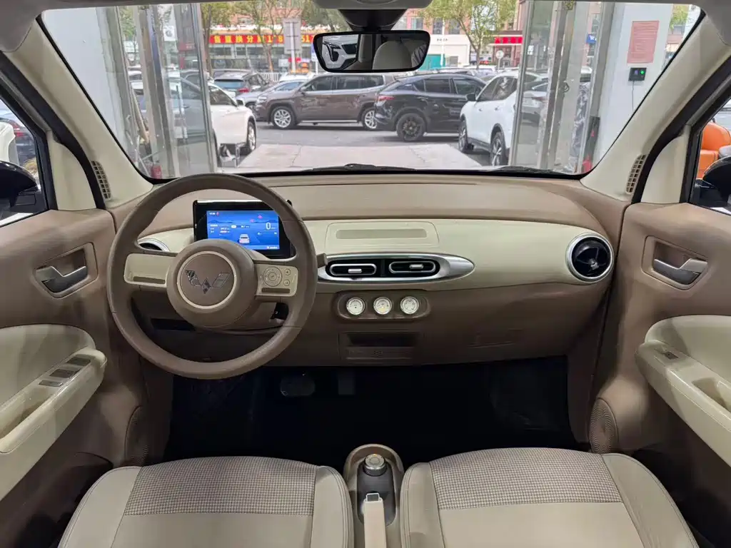 Wuling MINIEV — миниатюра 9