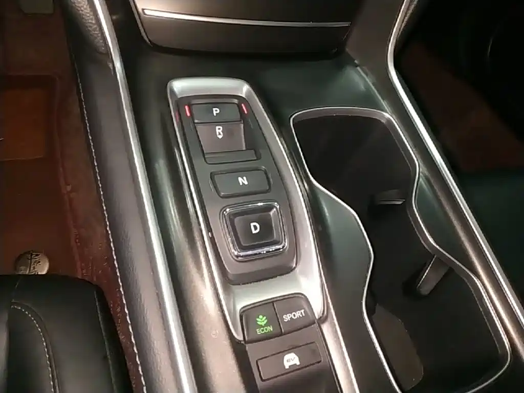 Honda Accord — миниатюра 14