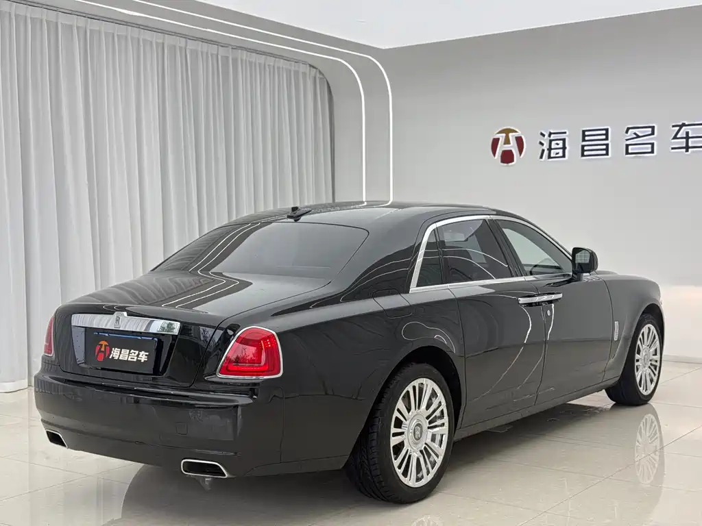 Rolls-Royce Ghost 6.6T Standard Edition, фото 9