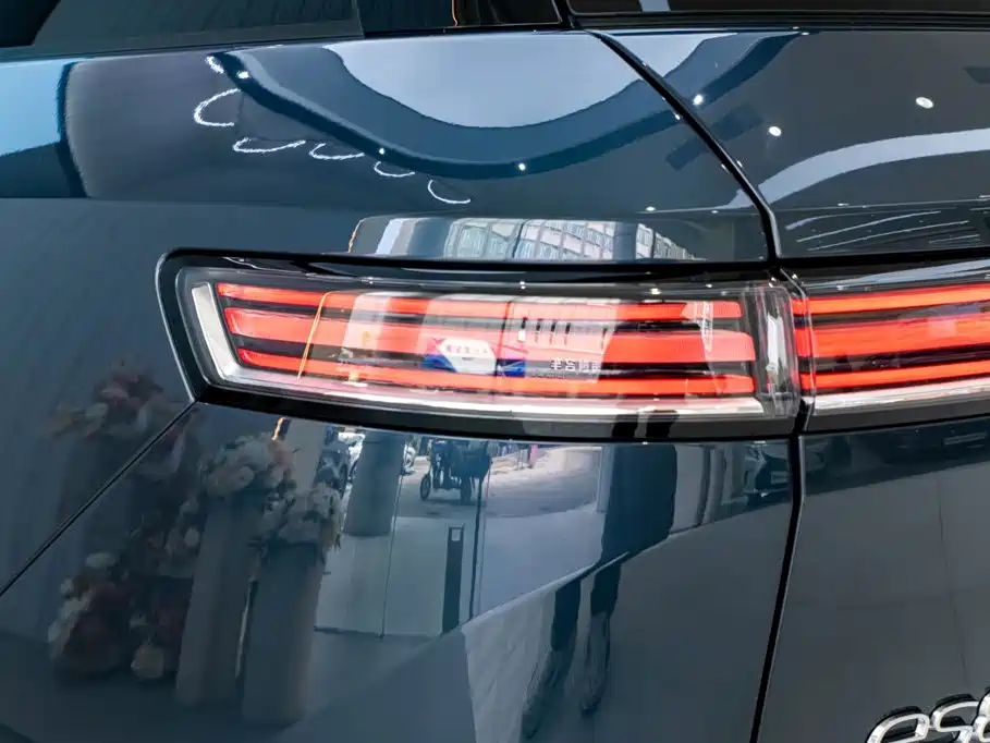 NIO ES8 — миниатюра 9