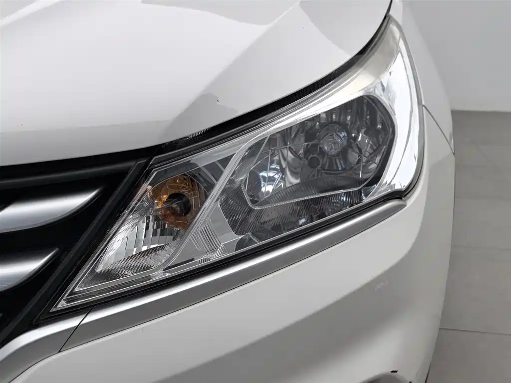 Baojun 310 2016 1.2L MT Comfort