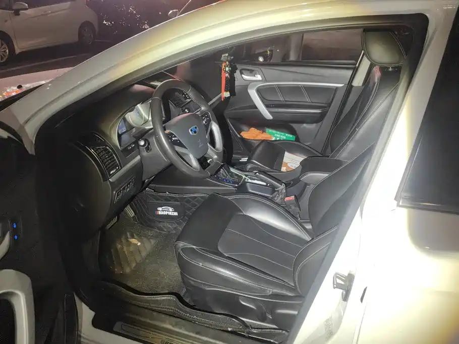 Geely Emgrand — миниатюра 9