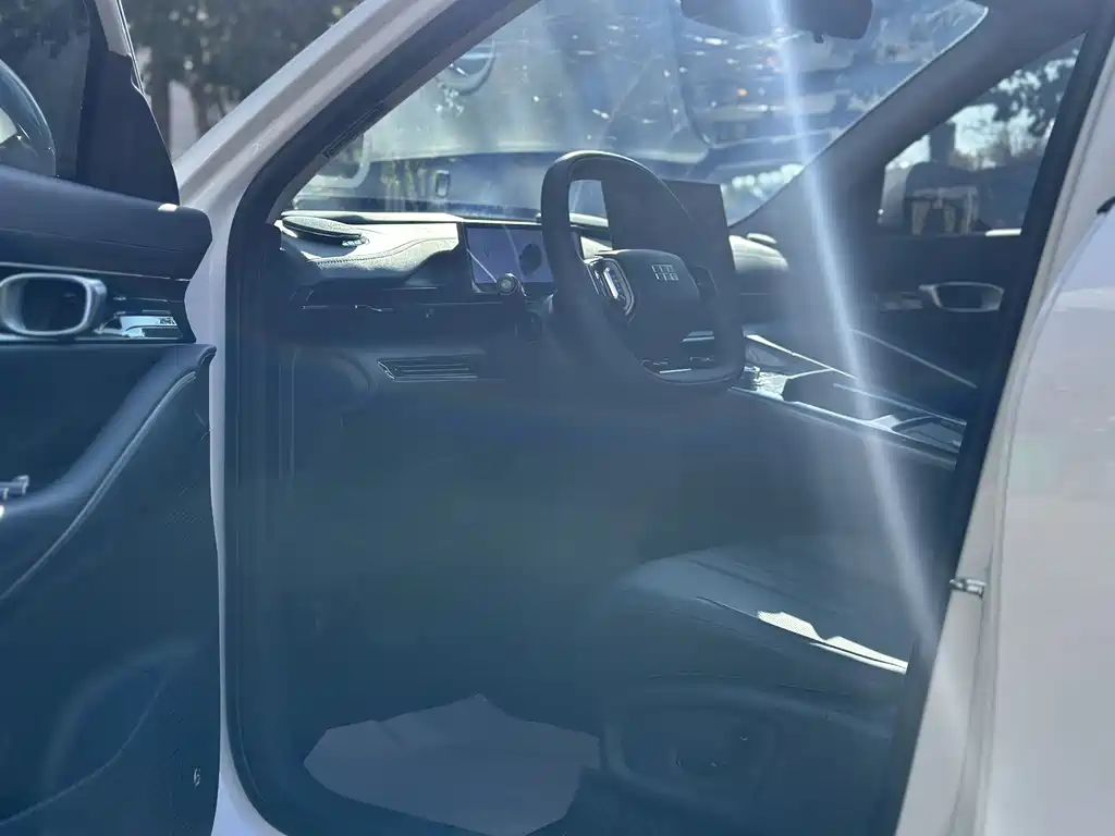 GEELY GALAXY GALAXY E5