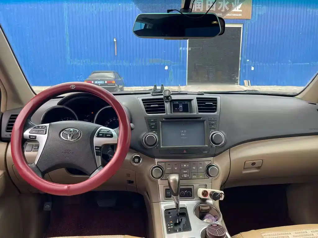 Toyota Highlander — миниатюра 8