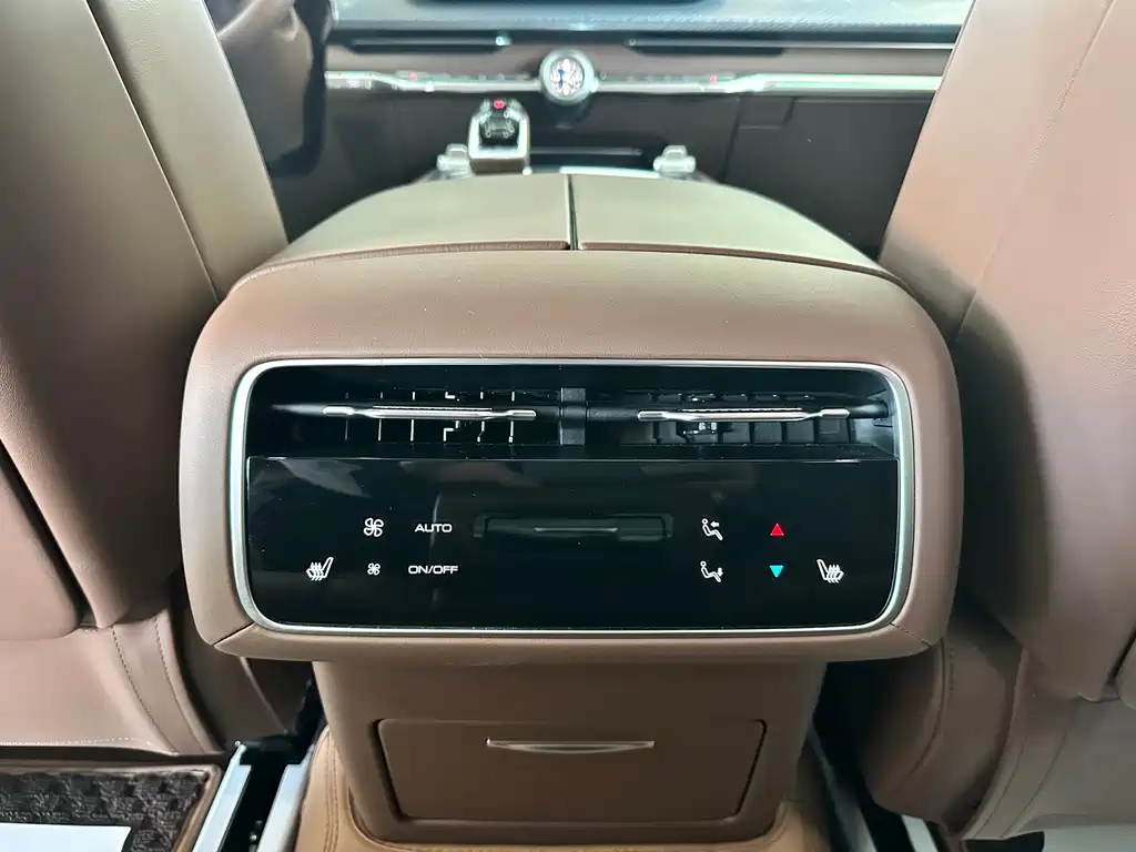 TANK TANK 700 NEW ENERGY