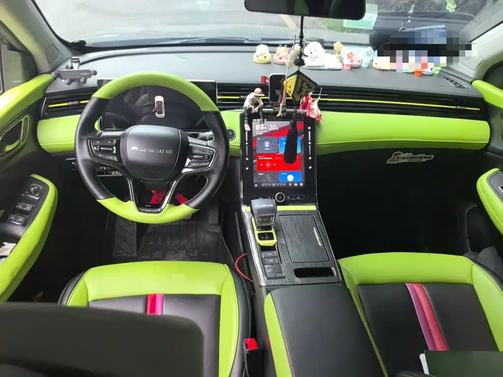 Roewe RX5 — миниатюра 10