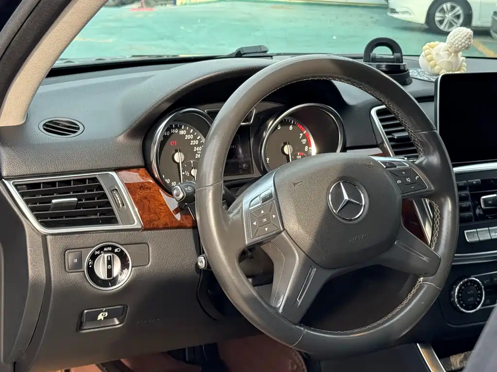 Mercedes-Benz M 2012 ML 350 Luxury
