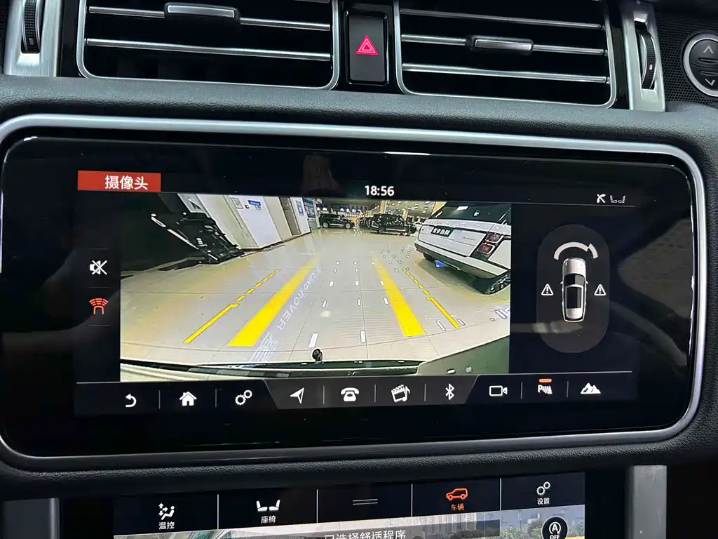 Land Rover Range Rover — миниатюра 5