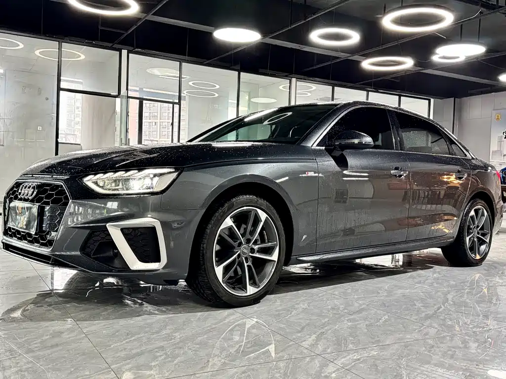 Audi A4L 2020