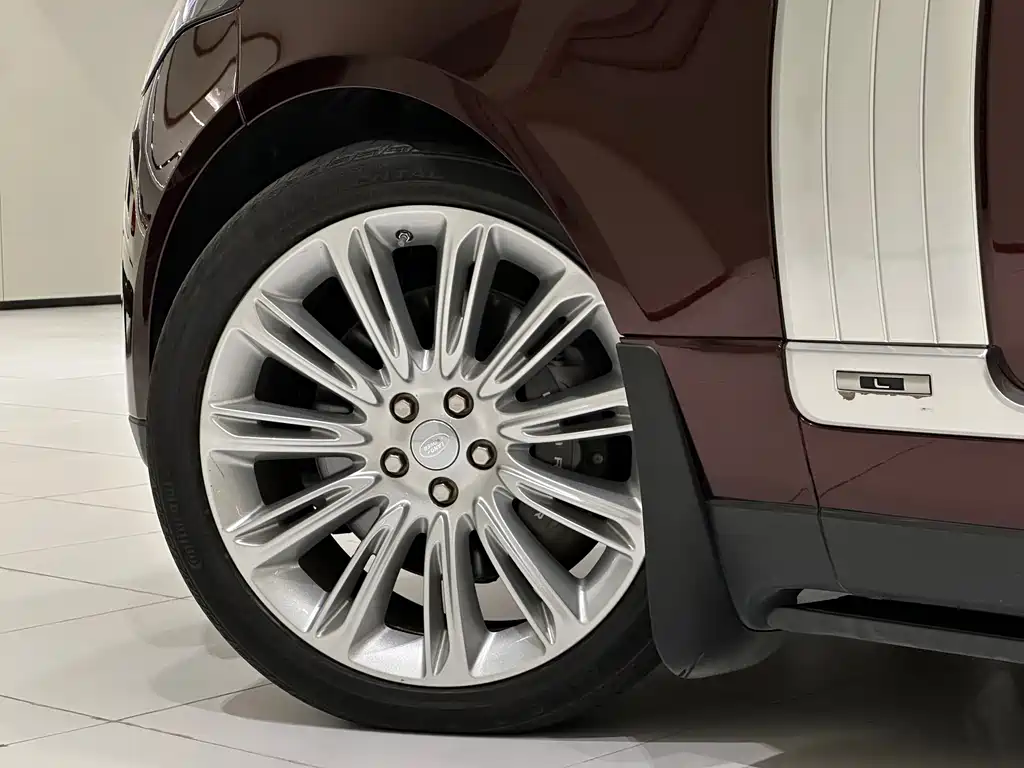 Land Rover Range Rover — миниатюра 24