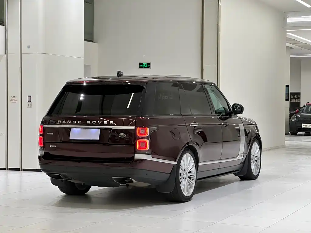 Land Rover Range Rover — миниатюра 5