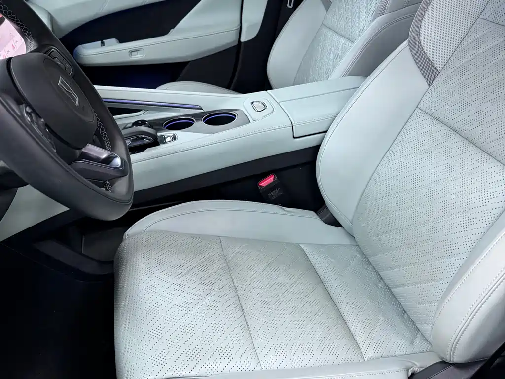 ZEEKR EXTREME KRYPTON 001