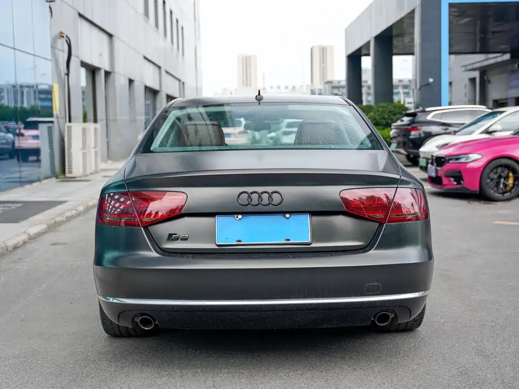 Audi A8 2011 A8L 3.0 TFSI quattro Luxury (245kW