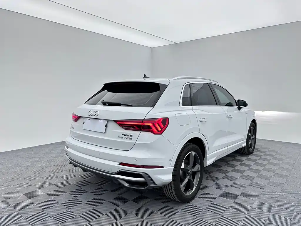 Audi Q3 — миниатюра 6