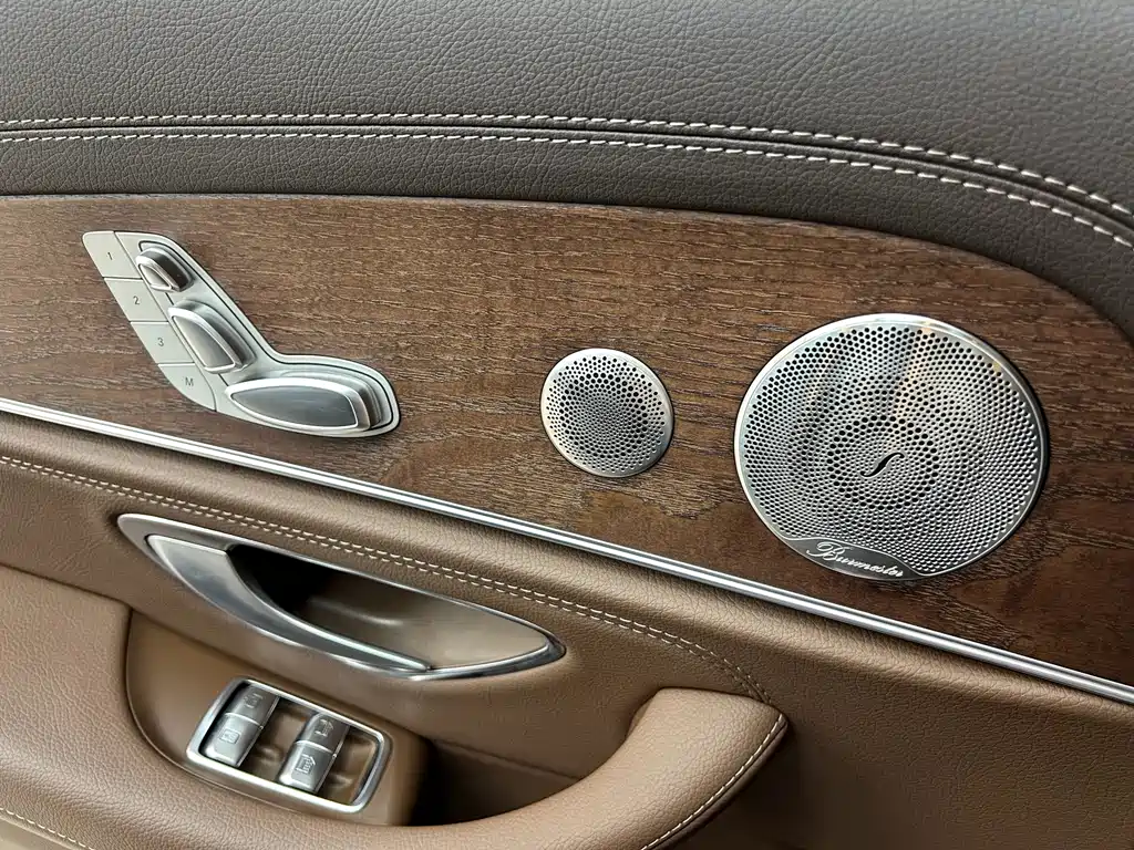 Mercedes-Benz E-Class — миниатюра 15