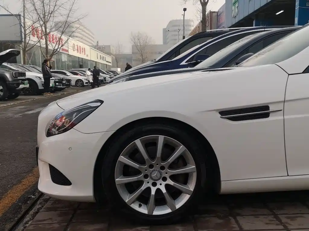 Mercedes-Benz SLC 2016 SLC 200