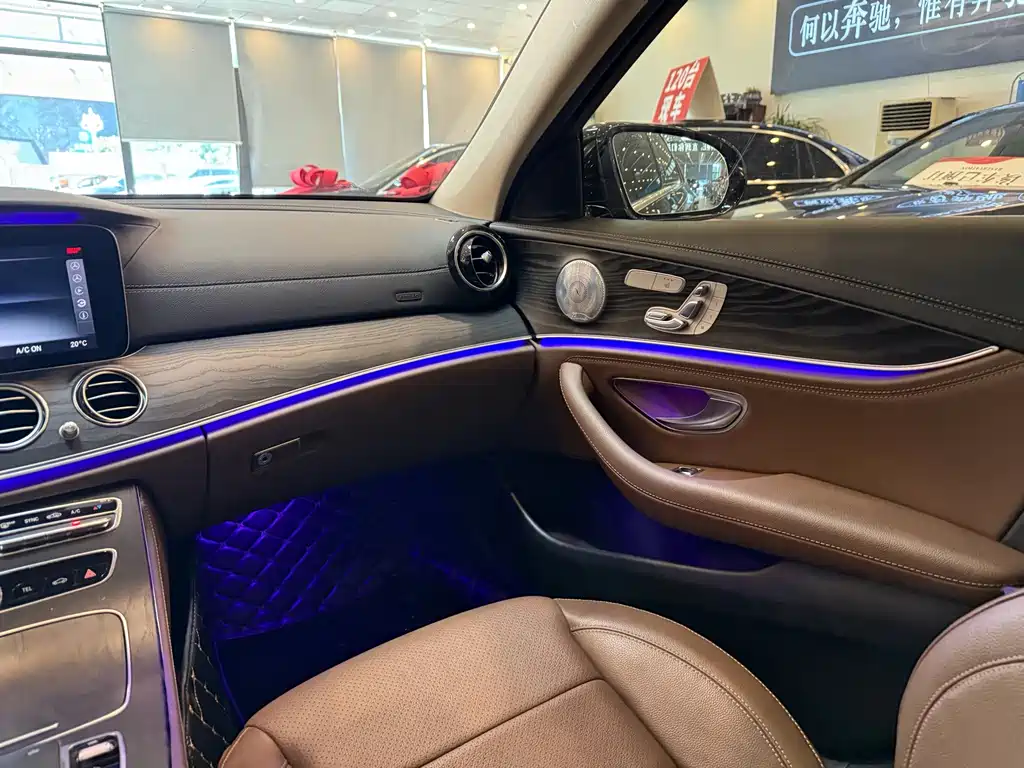 Mercedes-Benz E-Class — миниатюра 21