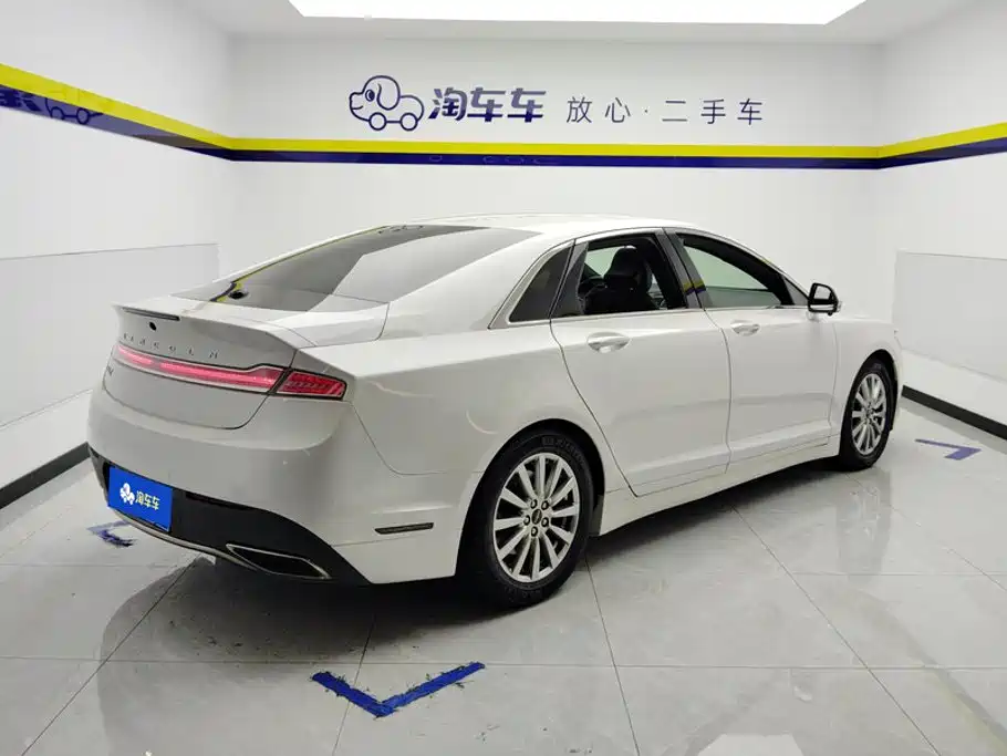 Lincoln MKZ — миниатюра 3