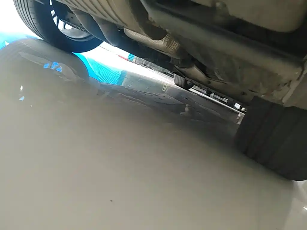 Porsche Cayenne — миниатюра 4