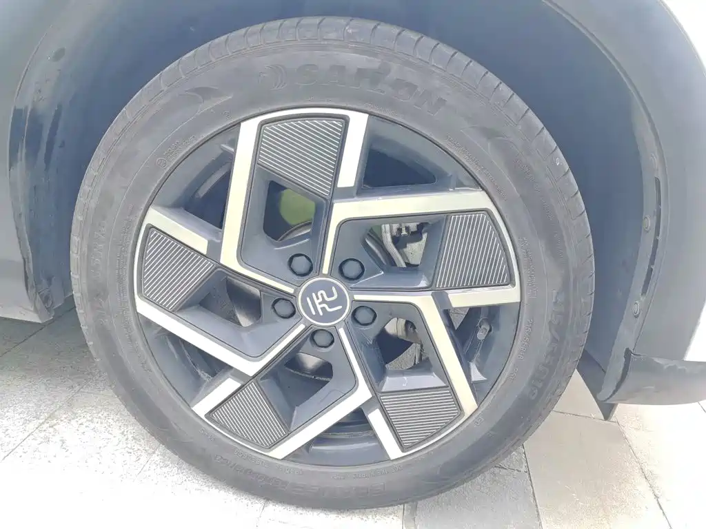 BYD Yuan Plus — миниатюра 25