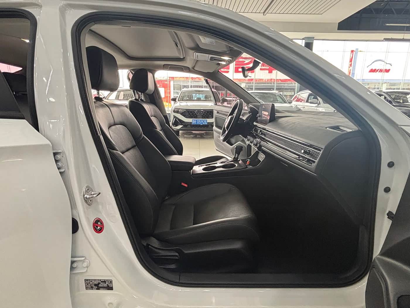 Honda Civic 1.5 л 2023 г. Белый, пробег 35000 км