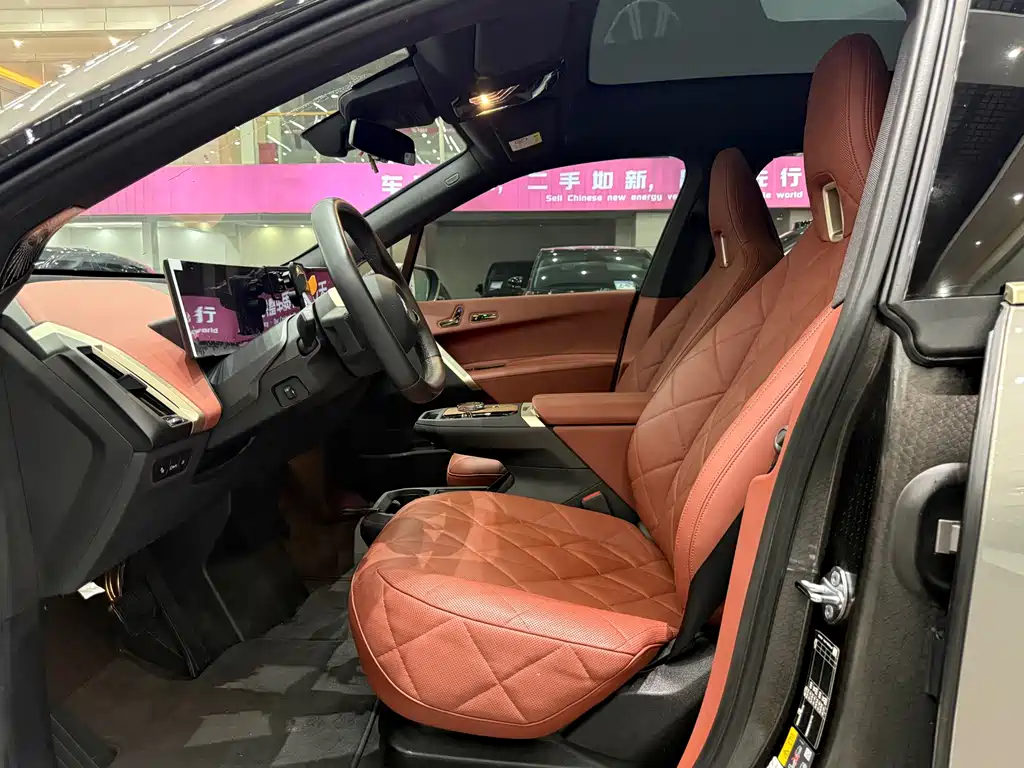 BMW BMW iX M60 — миниатюра 12