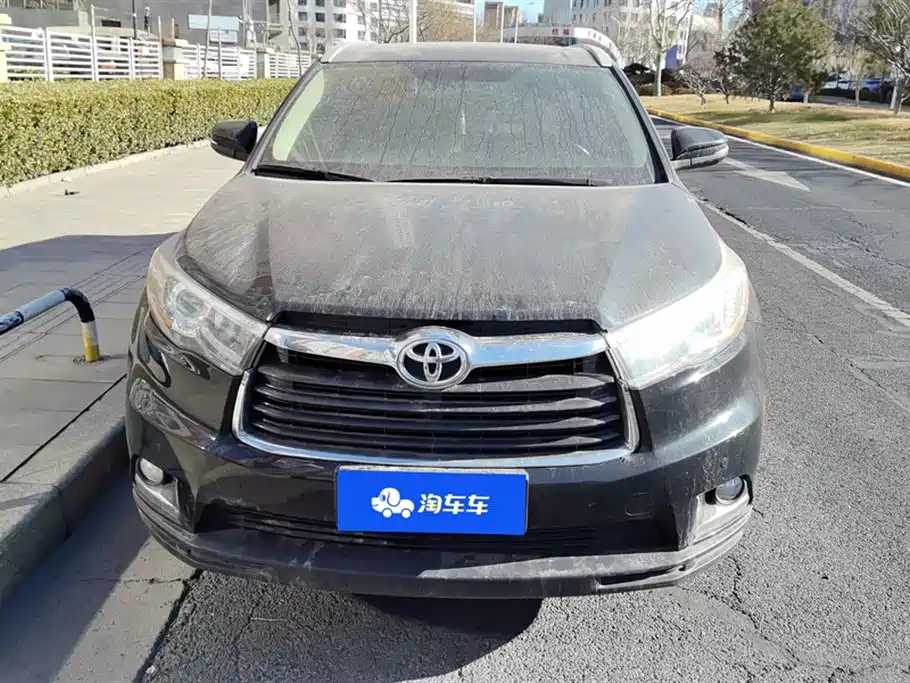 TOYOTA HIGHLANDER