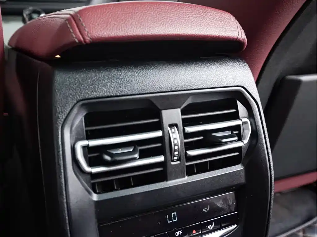 BMW 3 Series — миниатюра 17