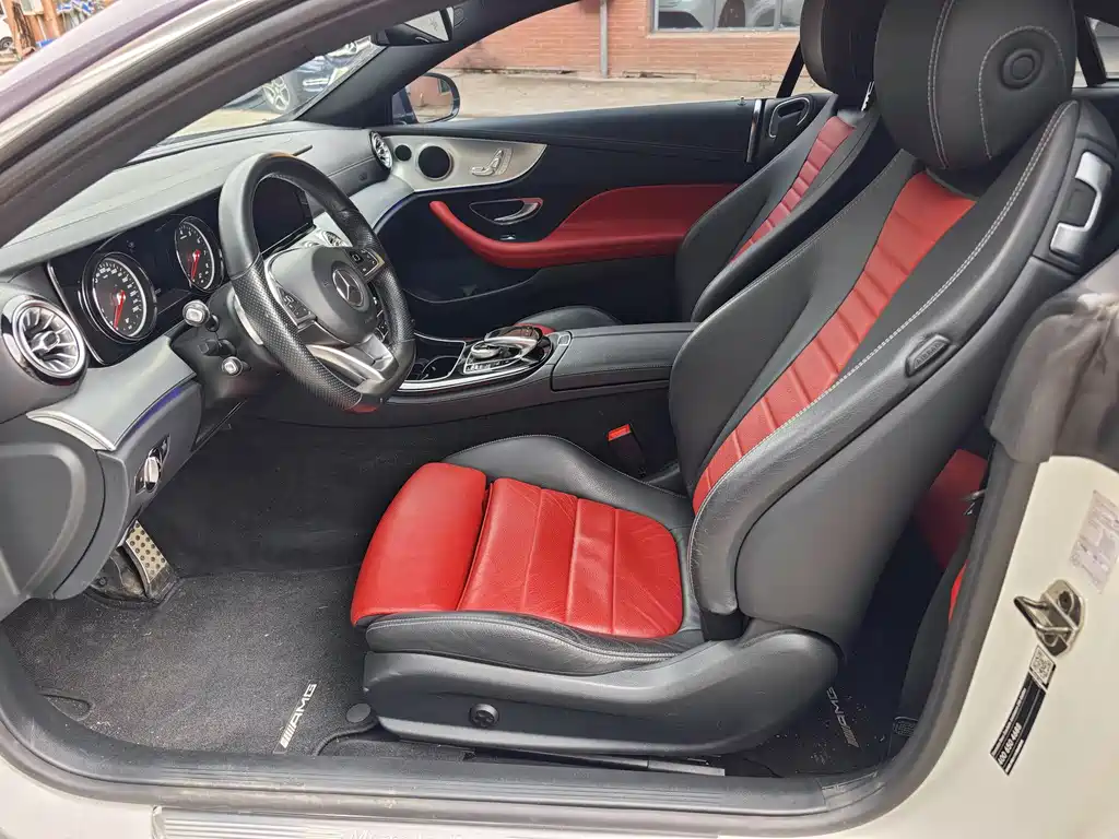 MERCEDES-BENZ E CLASS