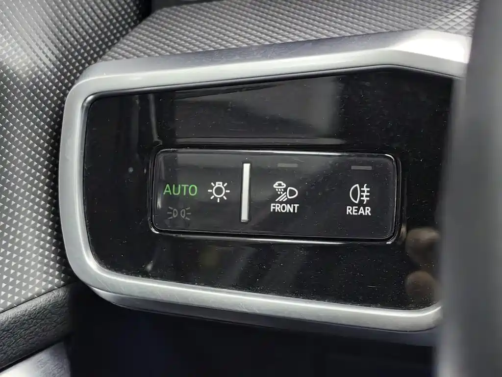 Audi A6L — миниатюра 21