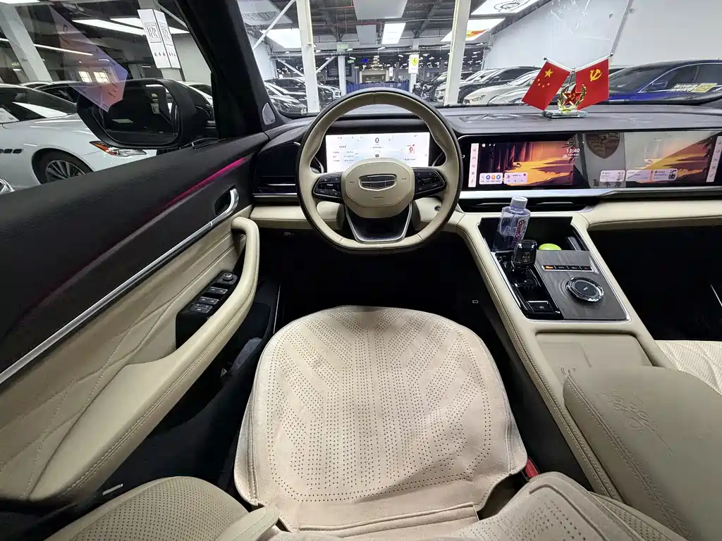 Geely Monjaro L 2025 2.0TD AT