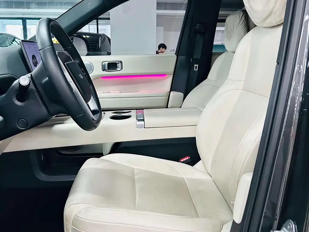 Li Auto L6 2024 Pro