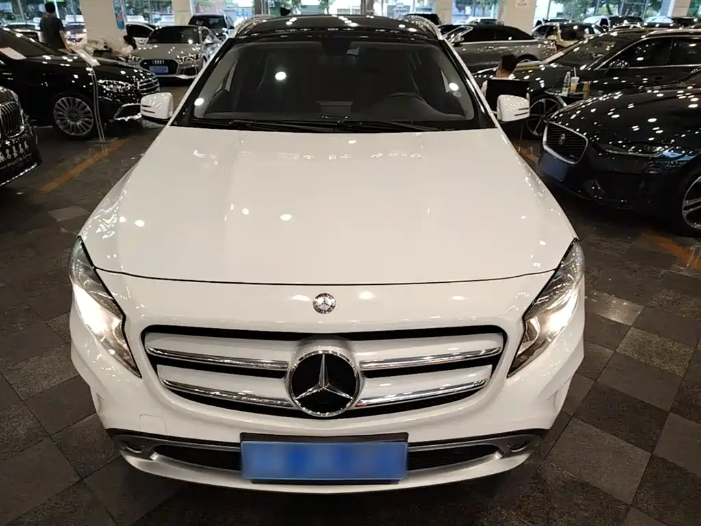 Mercedes-Benz GLA 2015 GLA 200