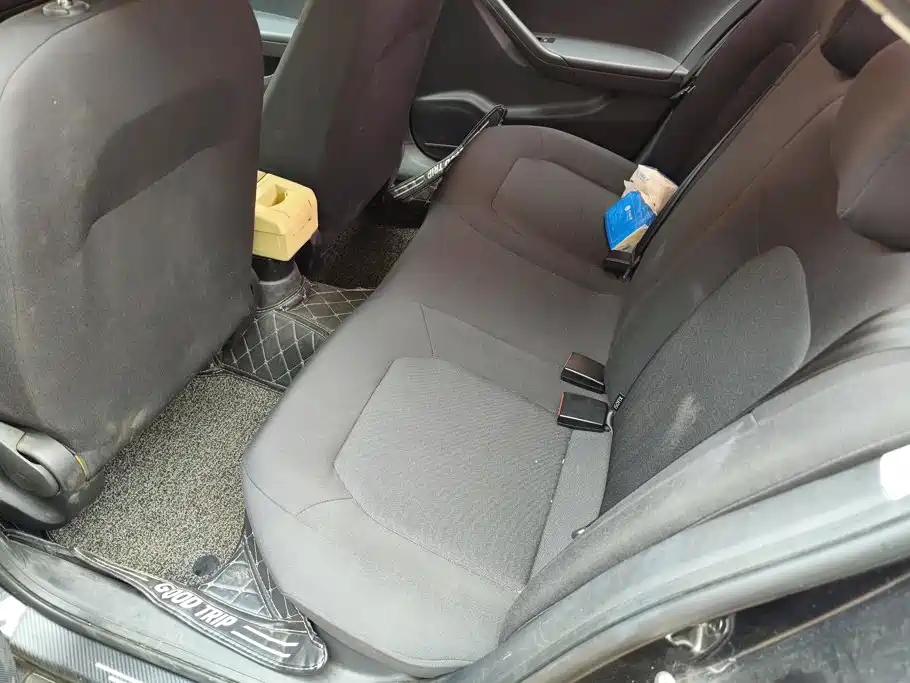 Volkswagen Jetta — миниатюра 11