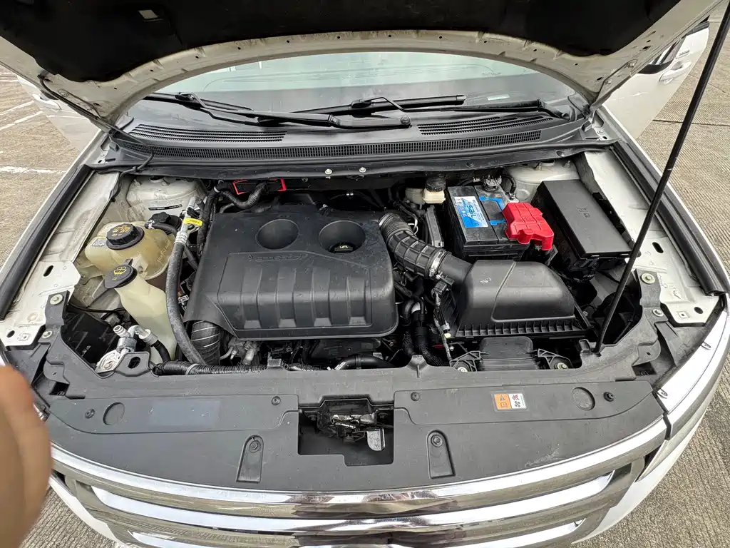 Ford Edge (Import) — миниатюра 17