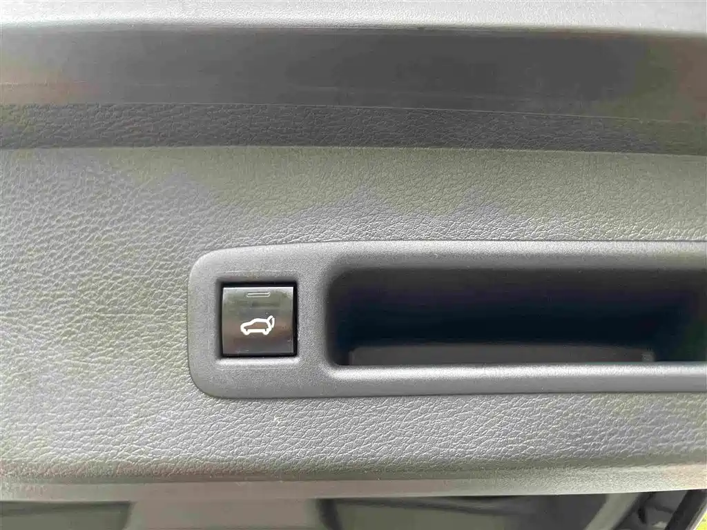 Toyota Sienna — миниатюра 32