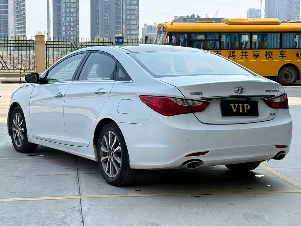Hyundai Sonata — миниатюра 7