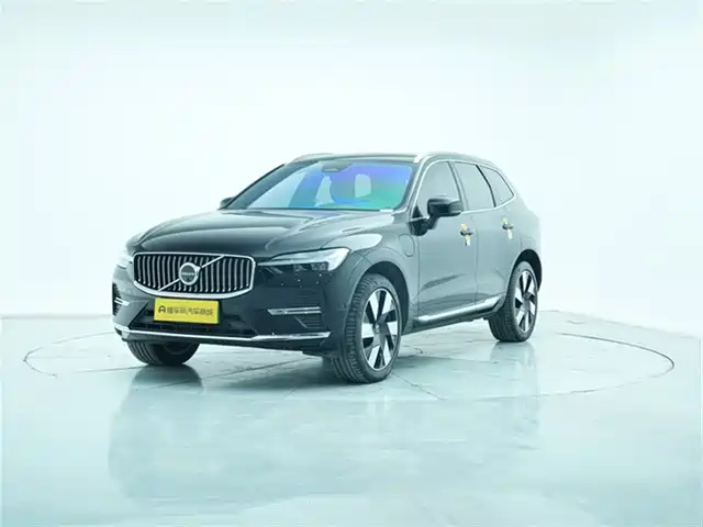 VOLVO XC60 PLUG IN HYBRID