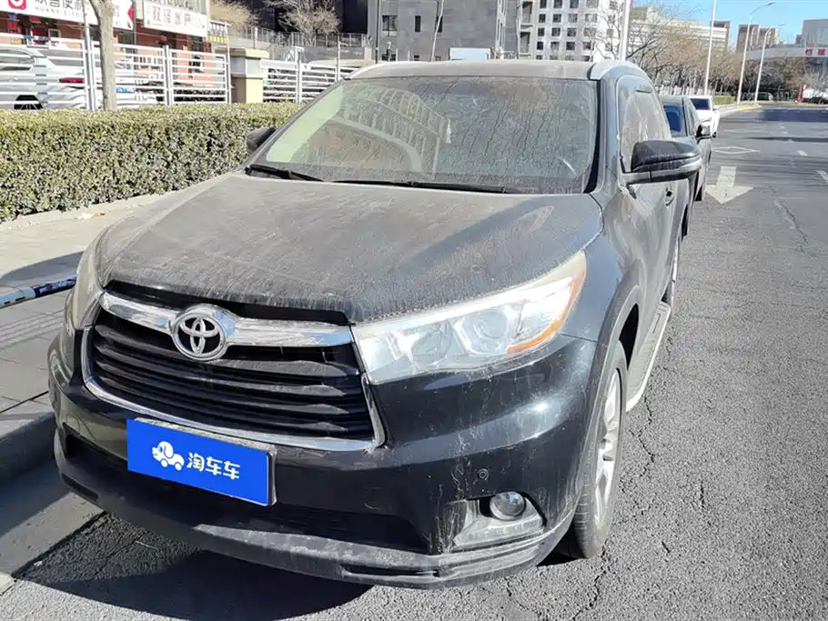 TOYOTA HIGHLANDER