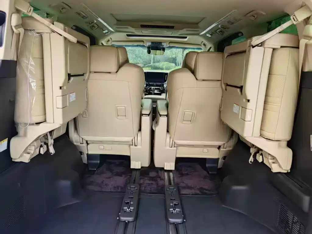 Toyota Vellfire 2020 2.5L HV Luxury